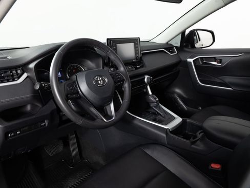 Used 2022 Toyota RAV4 XLE Premium AWD/4WD image 12