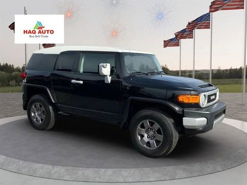 Used 2010 Toyota FJ Cruiser 4WD image 2