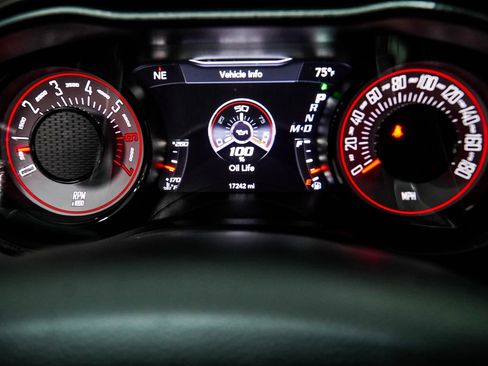 Used 2021 Dodge Challenger R/T Scat Pack RWD image 34