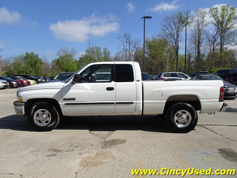 Used 2001 Dodge Ram 2500 Truck 2WD Quad Cab image 5