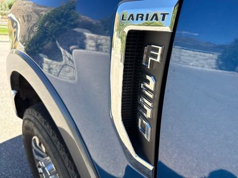 Used 2022 Ford F250 Lariat w/ Lariat Value Package AWD/4WD image 17