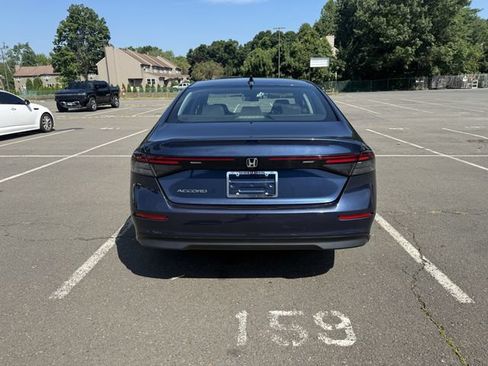 Used 2023 Honda Accord EX image 6
