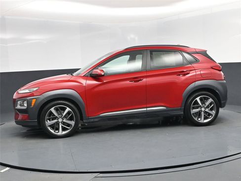 Used 2020 Hyundai Kona Limited w/ Cargo Package image 3
