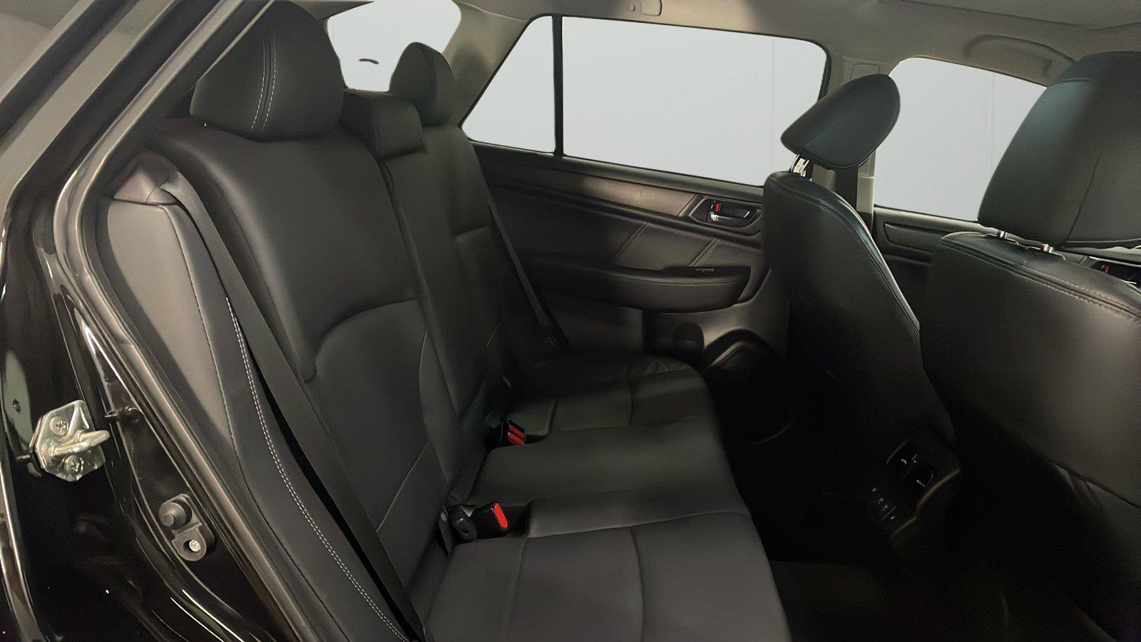 Used 2019 Subaru Outback 2.5i Limited AWD/4WD image 13