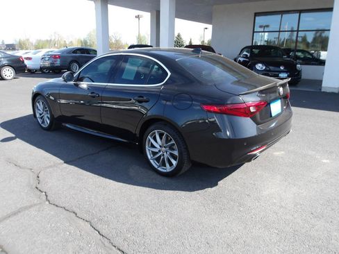 Used 2017 Alfa Romeo Giulia AWD w/ Cold Weather Package image 3