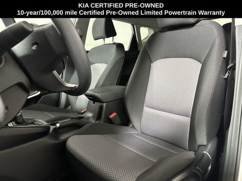 Certified 2025 Kia Soul LX image 17