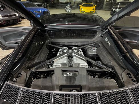 Used 2017 Audi R8 V10 plus image 18