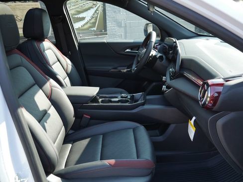 New 2026 Chevrolet Equinox RS w/ Convenience Package III AWD/4WD image 10