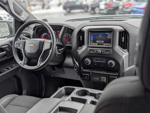 Used 2023 Chevrolet Silverado 1500 Custom image 14