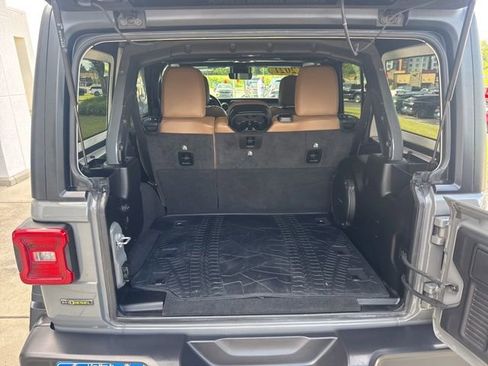 Used 2021 Jeep Wrangler Unlimited Rubicon AWD/4WD image 14