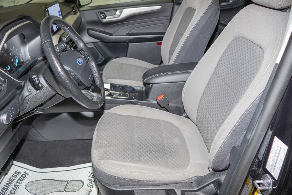 Used 2021 Ford Escape SE w/ Cold Weather Package FWD image 10