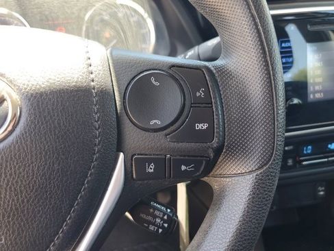 Used 2019 Toyota Corolla LE FWD image 31