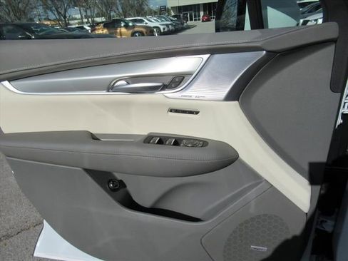 New 2026 Cadillac XT5 Premium Luxury w/ Driver Assist Package FWD image 21