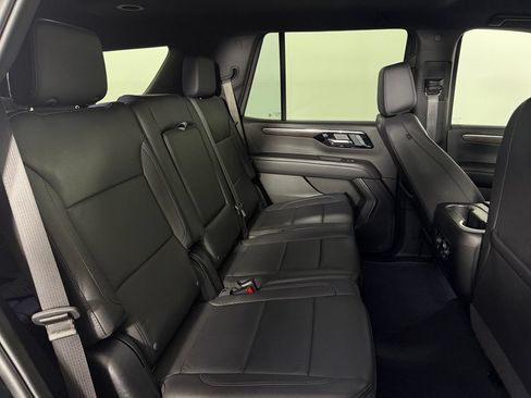 Used 2025 Chevrolet Tahoe LT AWD/4WD image 15