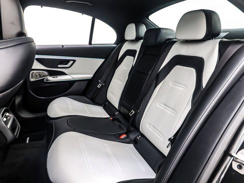 New 2026 Mercedes-Benz E 53 AMG e 4MATIC Sedan image 8