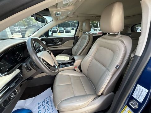 Used 2021 Lincoln Corsair AWD image 13
