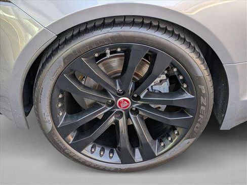 Used 2020 Jaguar F-TYPE Coupe image 21