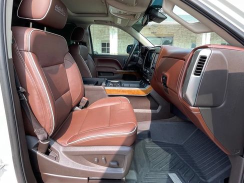 Used 2015 Chevrolet Silverado 1500 High Country w/ High Country Premium Package RWD image 27