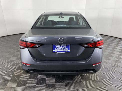 Used 2023 Nissan Sentra SV image 7