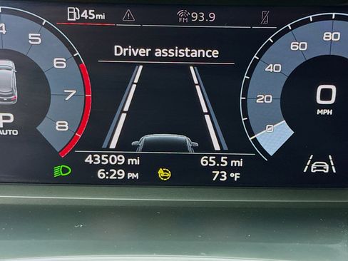 Used 2021 Audi Q3 2.0T Premium w/ Convenience Package image 8