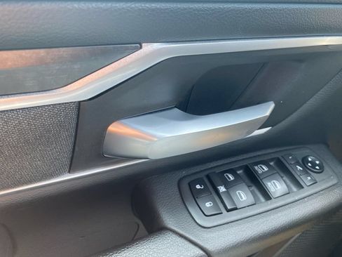 Used 2021 RAM 1500 Big Horn AWD/4WD image 9