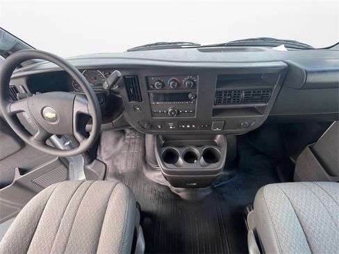 Used 2025 Chevrolet Express 2500 Extended w/ Communications Package image 10