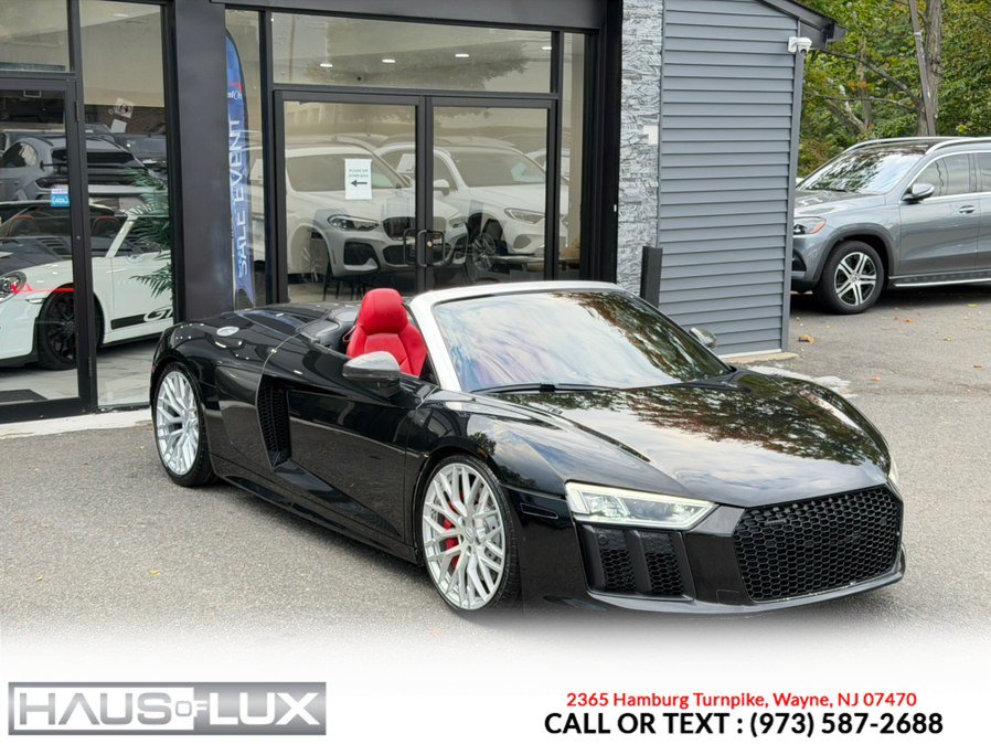 Used 2017 Audi R8 V10 w/ Carbon Exterior Package AWD/4WD image 6