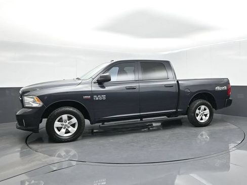 Used 2018 RAM 1500 Express AWD/4WD image 5
