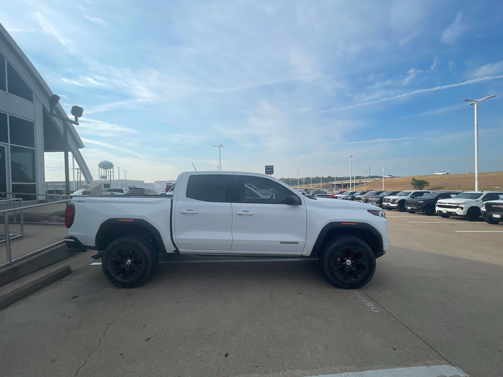 Used 2024 GMC Canyon Elevation w/ Convenience Package AWD/4WD image 5