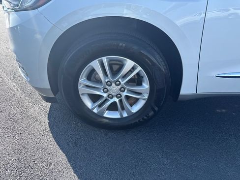 Used 2020 Buick Enclave Essence w/ Sound and Sites Package FWD image 30
