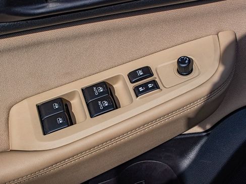 Used 2016 Subaru Outback 2.5i Premium image 14