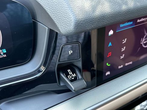 New 2025 Porsche Cayenne Coupe image 24