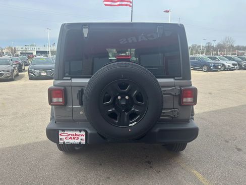 Used 2021 Jeep Wrangler Unlimited Sport AWD/4WD image 6