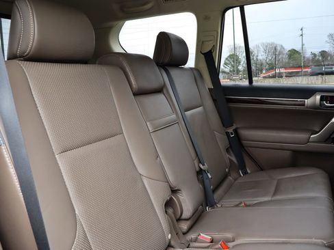 Used 2016 Lexus GX 460 Luxury image 16