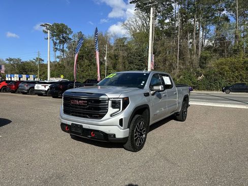 Used 2022 GMC Sierra 1500 AT4 w/ Sierra Safety Plus Package image 12
