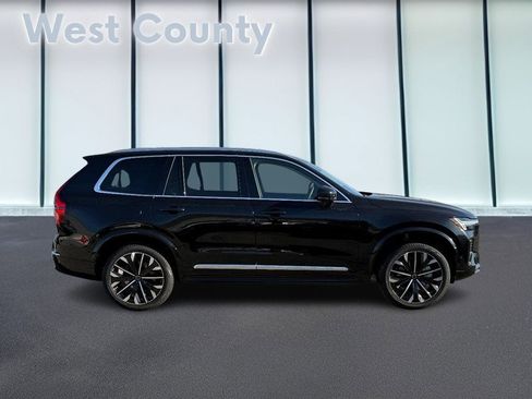 New 2026 Volvo XC90 B6 Ultra w/ Protection Package image 2