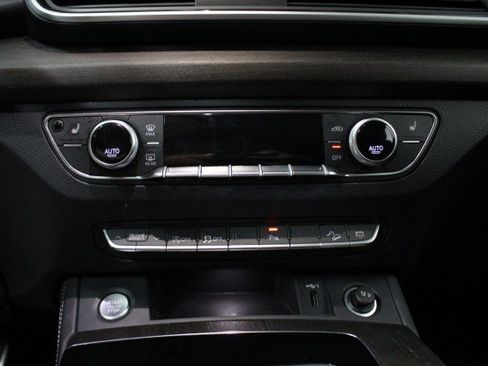 Used 2024 Audi Q5 2.0T Premium Plus image 17