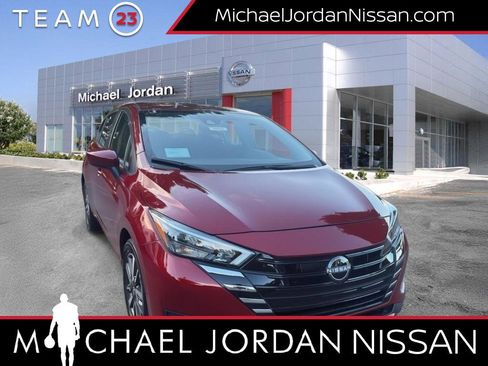 New 2025 Nissan Versa SV image 1