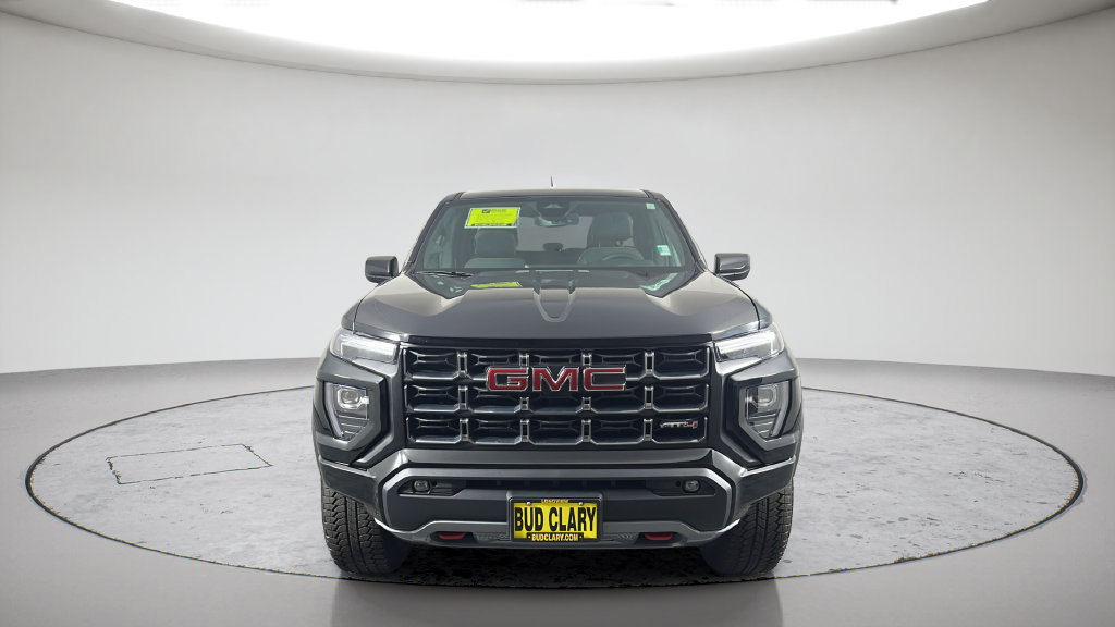Used 2025 GMC Canyon AT4 AWD/4WD image 3