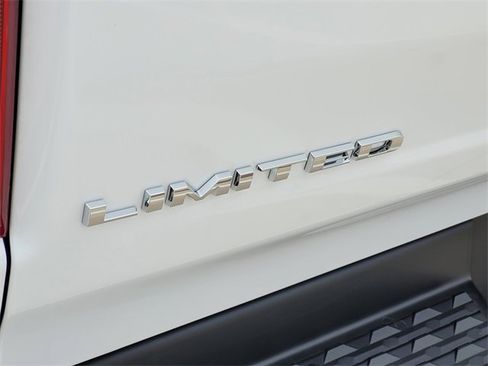 Used 2024 RAM 1500 Limited image 8