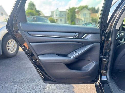 Used 2020 Honda Accord LX image 10