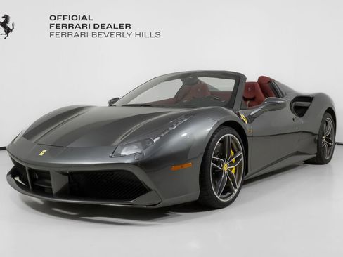 Used 2018 Ferrari 488 Spider image 1