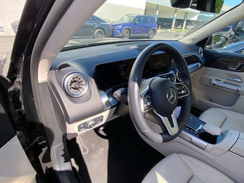 Used 2023 Mercedes-Benz GLB 250 image 8