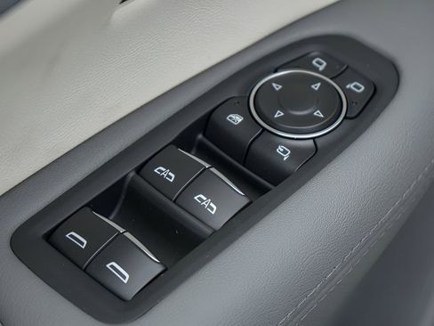 New 2026 Cadillac XT5 Premium Luxury w/ Driver Assist Package image 18