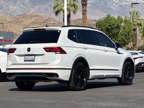 Used 2023 Volkswagen Tiguan SE R-Line FWD image 3