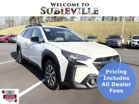 Used 2025 Subaru Outback Premium AWD/4WD image 1