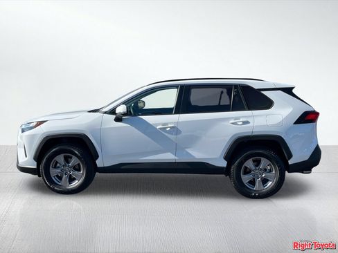 Certified 2025 Toyota RAV4 XLE AWD/4WD image 4