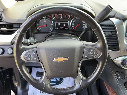 Used 2019 Chevrolet Suburban Premier AWD/4WD image 18