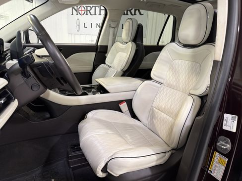 Used 2023 Lincoln Aviator Black Label image 10