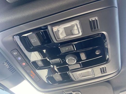 Certified 2026 GMC Yukon Denali w/ Sun & Power Step Package image 30